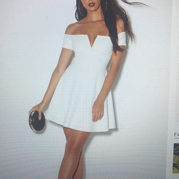 Lulus white mini dress. Like new. Smoke free! - Picture 6 of 6